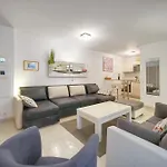 Appartement 2 Pieces Terrasse, Clemenceau A1b263